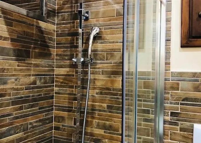 Appartement à 2 Chambres à Coucher